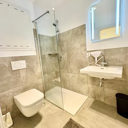 Apartman Stylish Near Vienna Wiener Neudorf