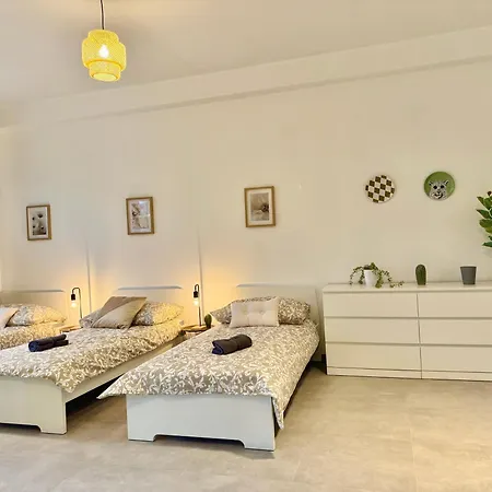 Stylish Near Vienna Apartman *