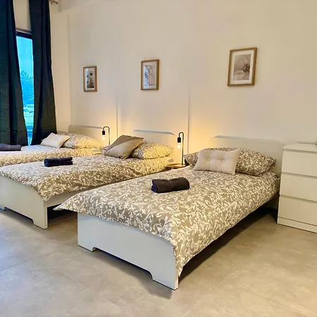 Stylish Near Vienna Apartman *