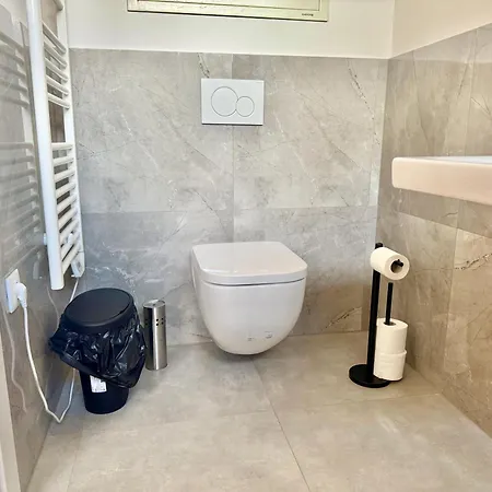 Stylish Near Vienna Apartman *