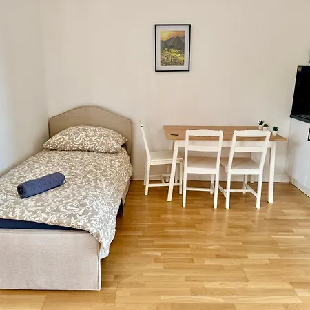 Stylish Near Vienna * Wiener Neudorf